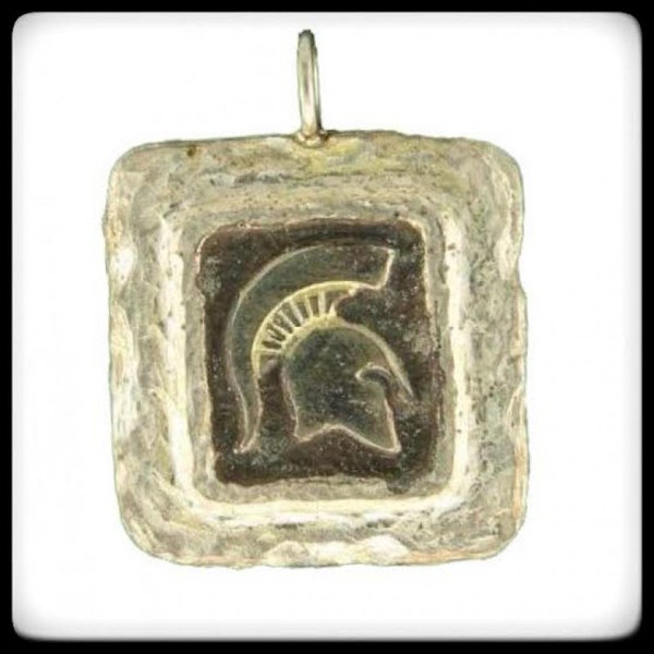 http://www.michiganstatejewelry.com/upload/product/86713_Game_Day_medium.jpg